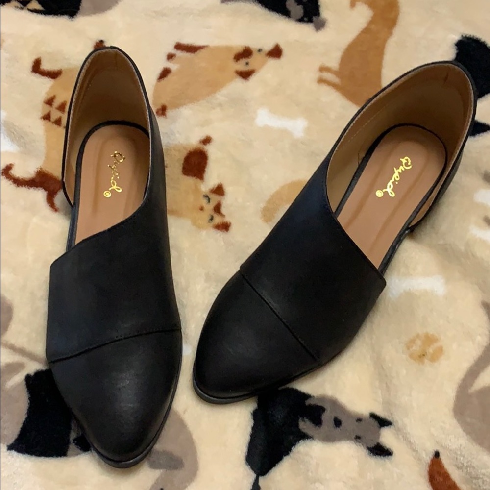 Cutout booties